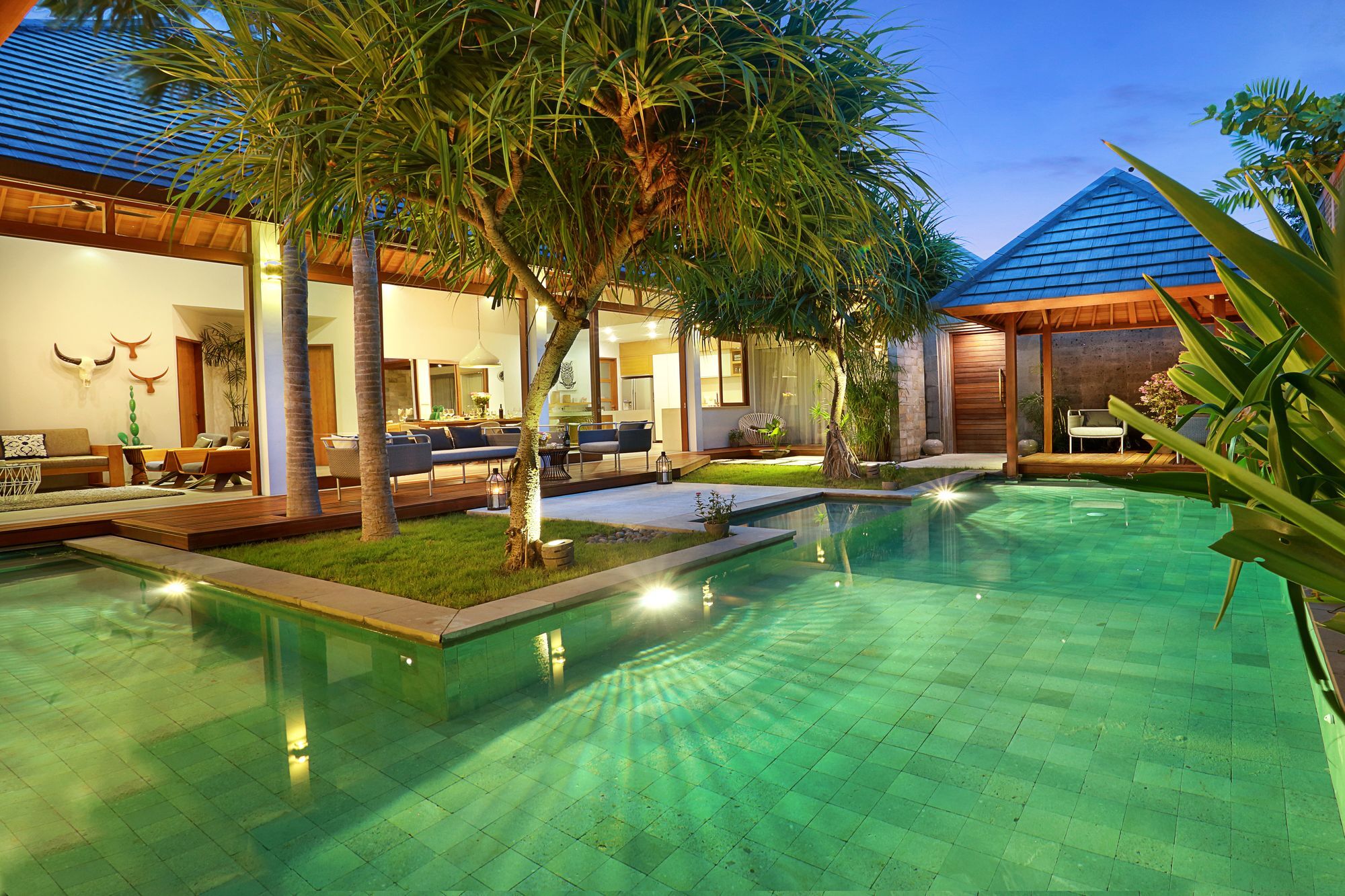 Villa Odyssey Seminyak  Luaran gambar
