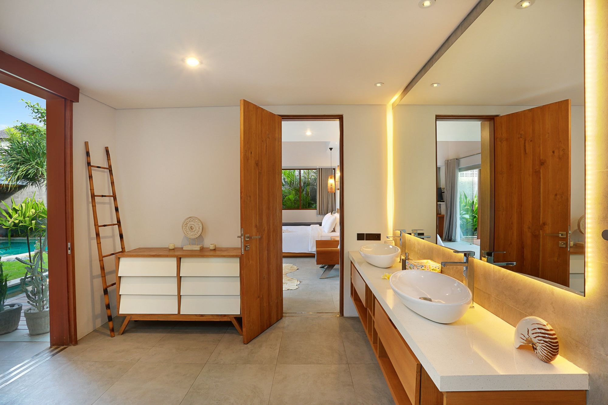 Villa Odyssey Seminyak  Luaran gambar